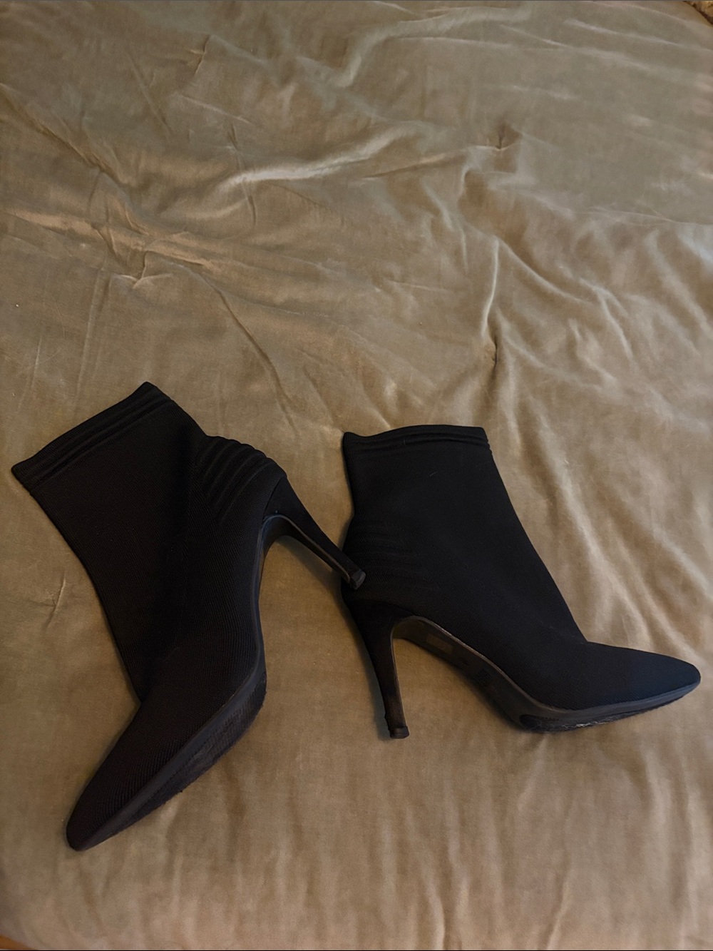 MIA Black Pointed Toe Stretch Sock Booties